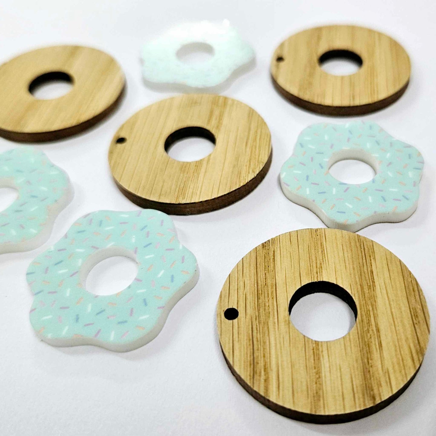 35mm OAK & AQUA SPRINKLE Acrylic DONUTS