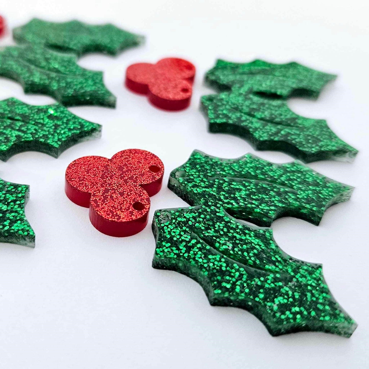 37mm RED & GREEN GLITTER Acrylic HOLLY Dangles