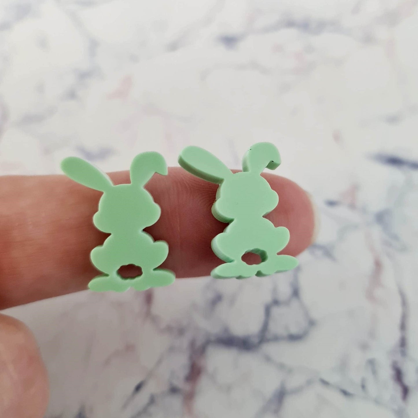 18mm PASTEL MINT Acrylic BUNNIES