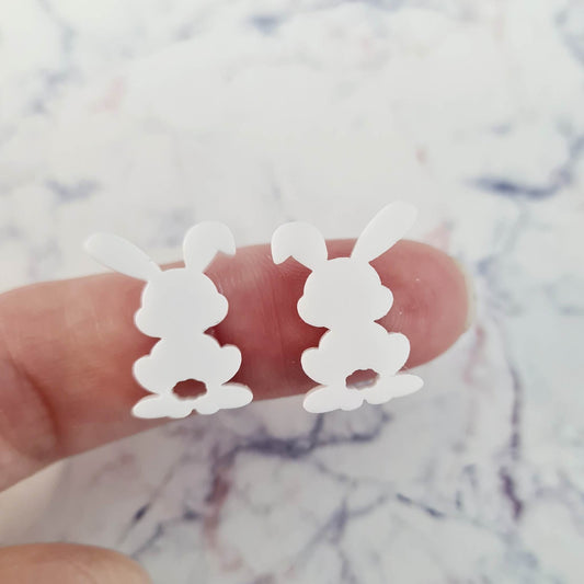 18mm WHITE Acrylic BUNNIES