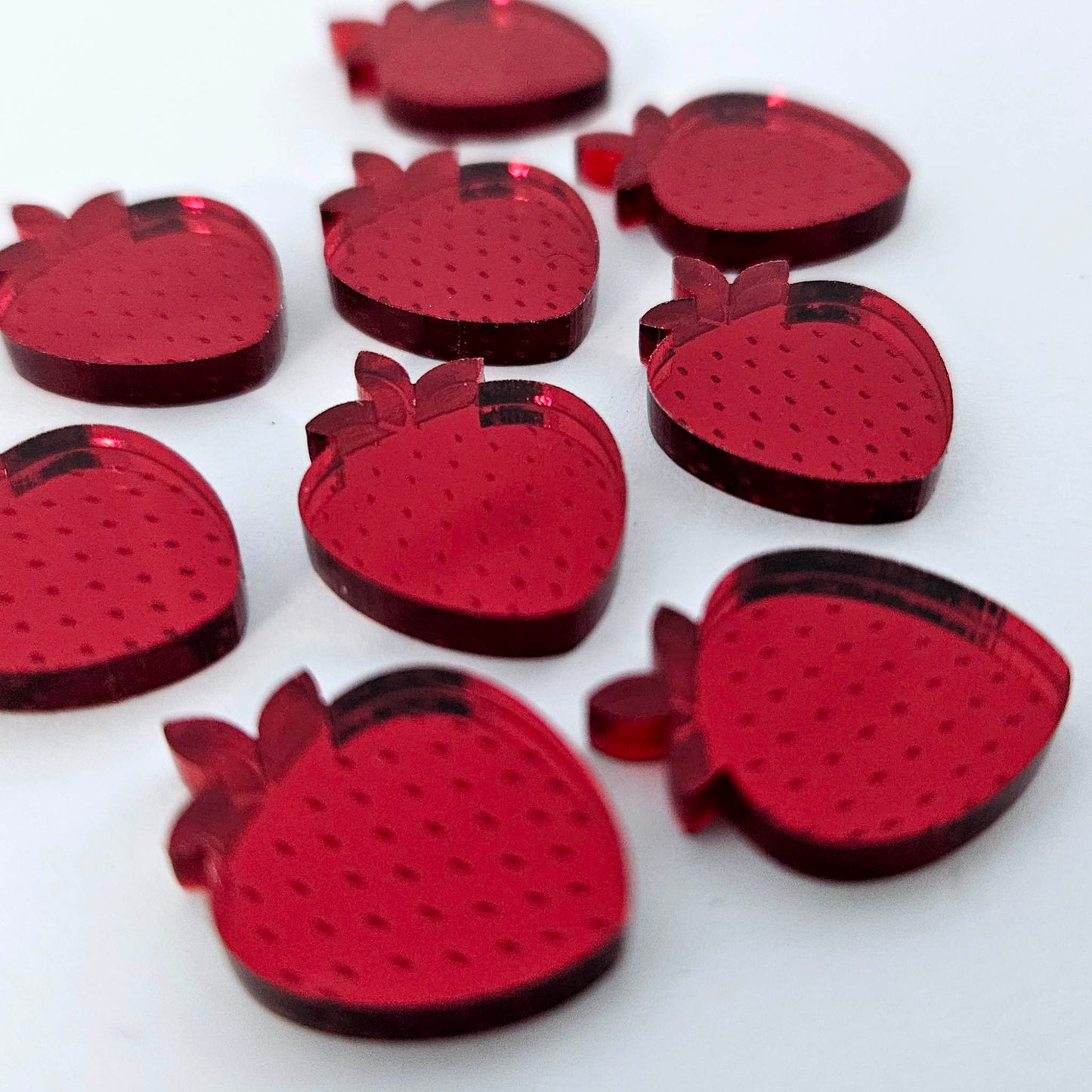 18mm RED MIRRORED Acrylic STRAWBERRIES