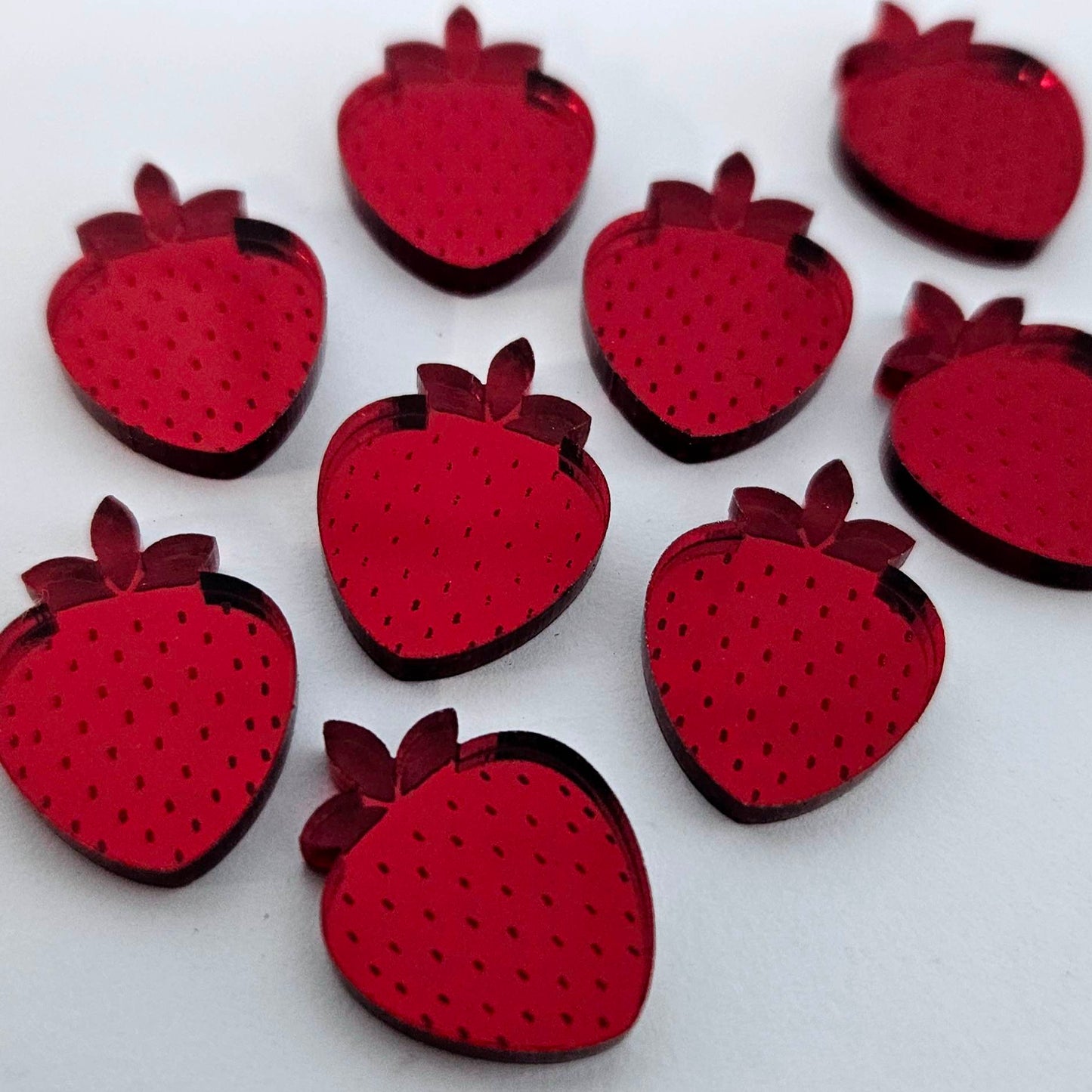 18mm RED MIRRORED Acrylic STRAWBERRIES