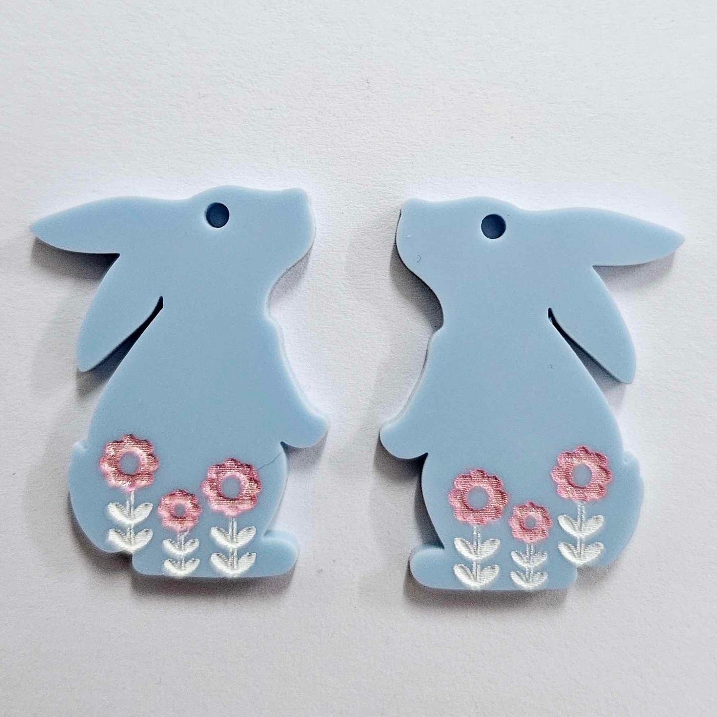 35mm PASTEL BLUE Acrylic BUNNIES, with FLOWER etching