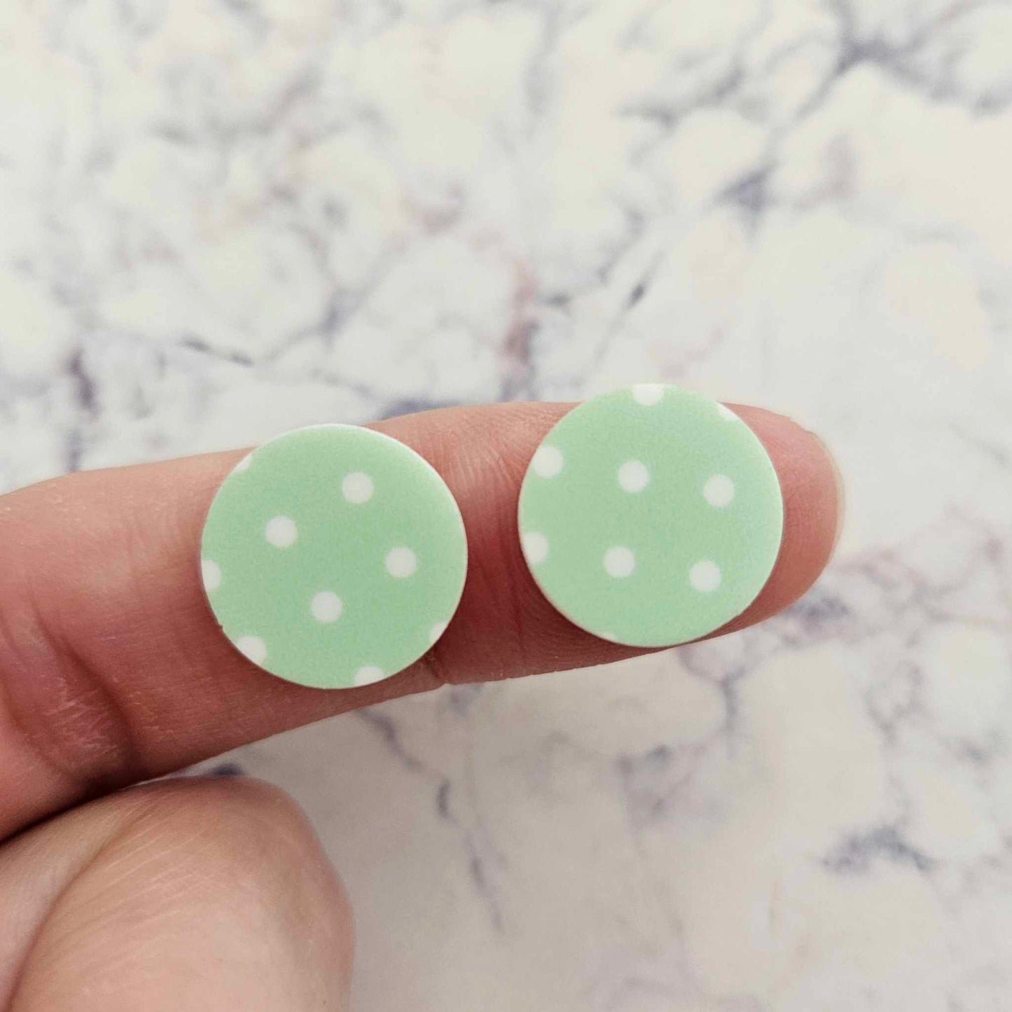 14mm GREEN POLKA DOT Acrylic Toppers/Studs