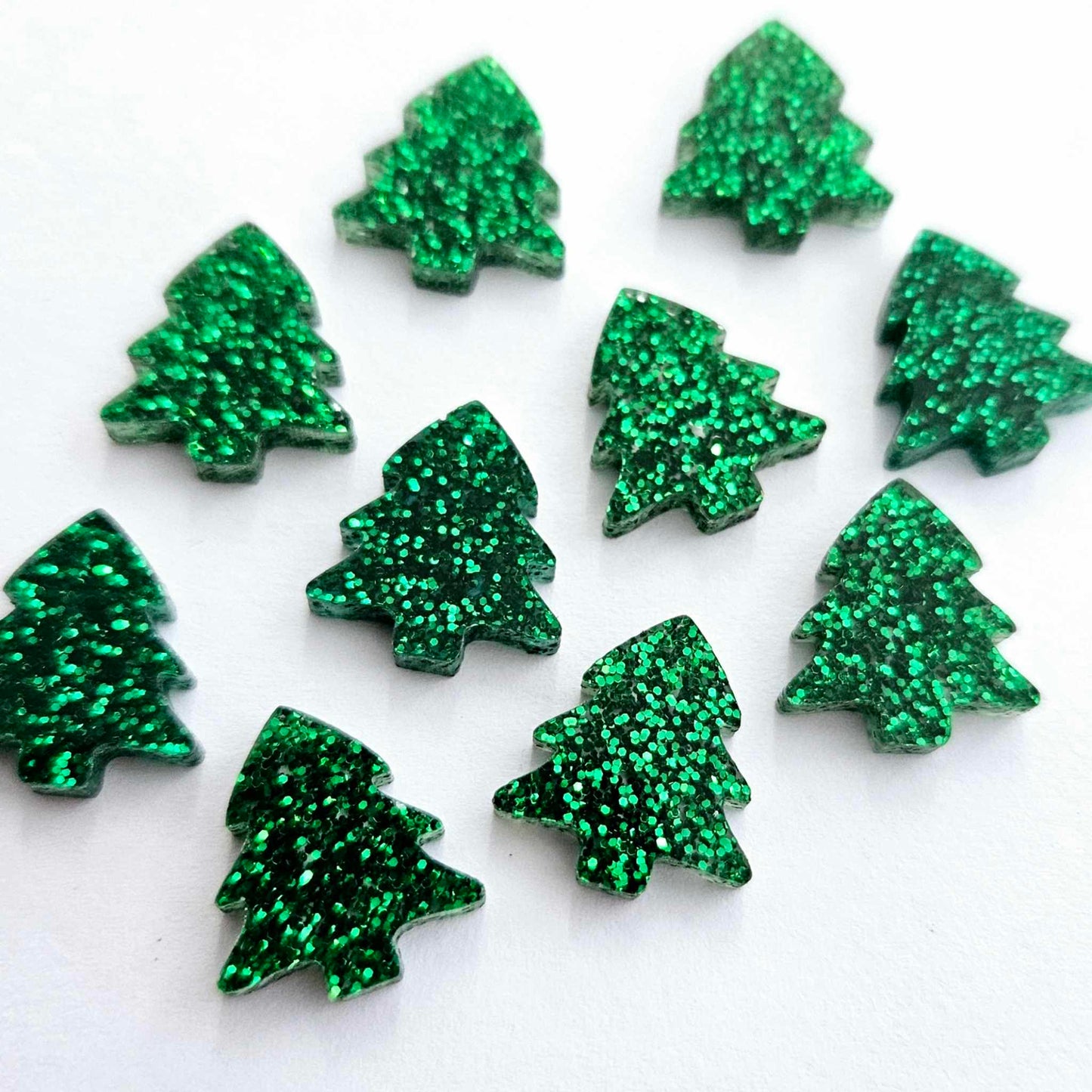 16mm GREEN GLITTER Acrylic CHRISTMAS TREES