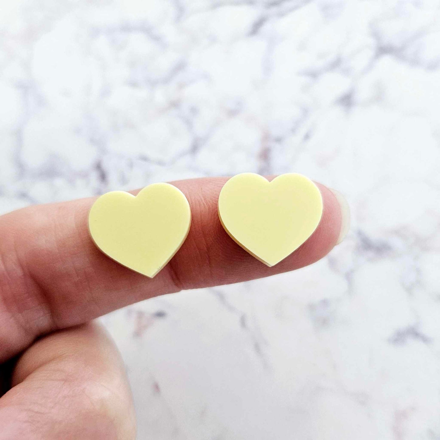 14mm PASTEL YELLOW Acrylic HEART Toppers/Studs