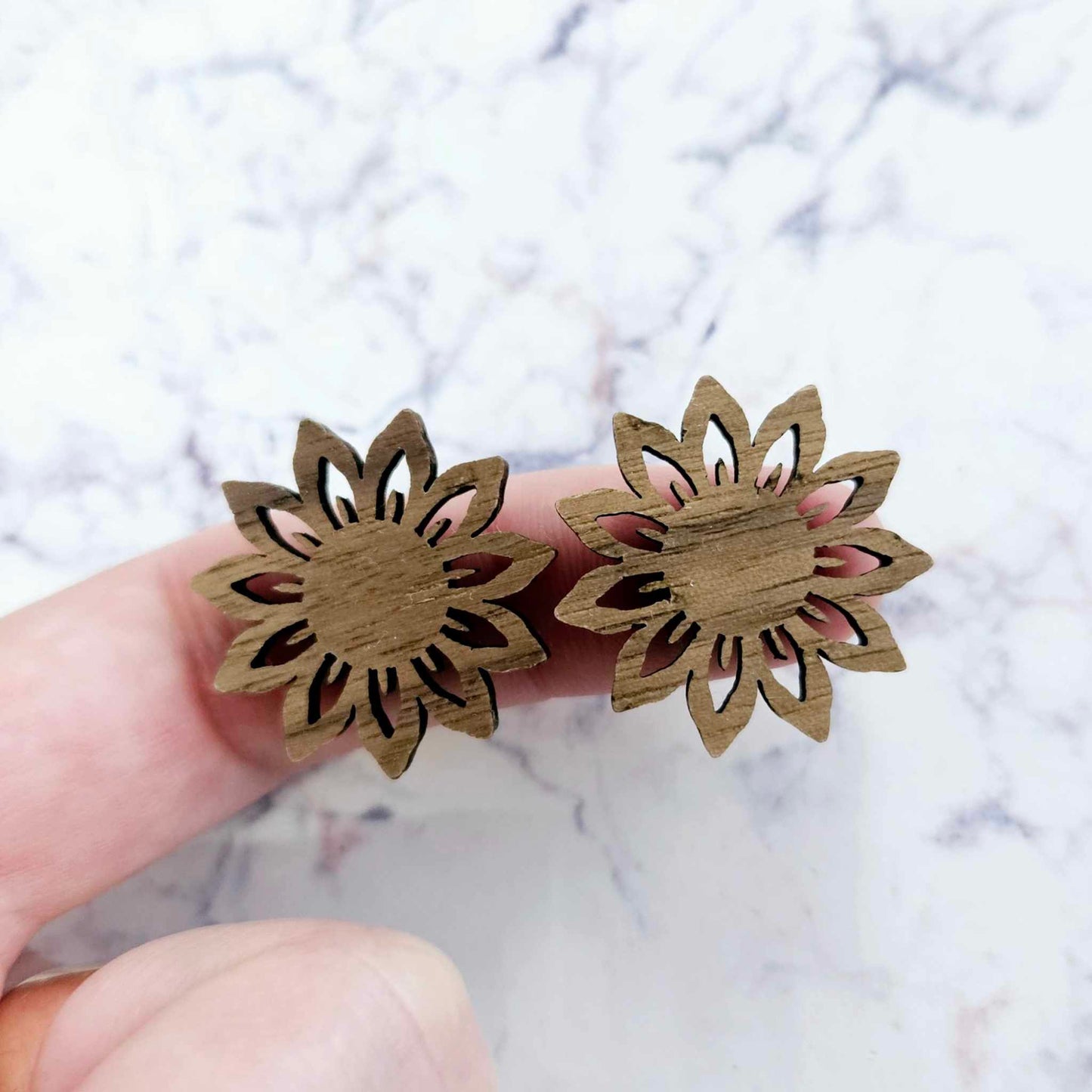 24mm WALNUT Acrylic SUNFLOWERS