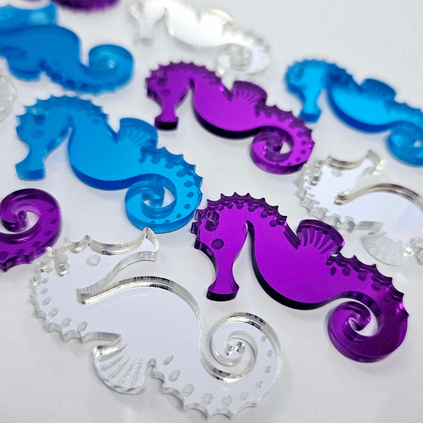 40mm MIRROR Acrylic SEAHORSES MIXED PACK