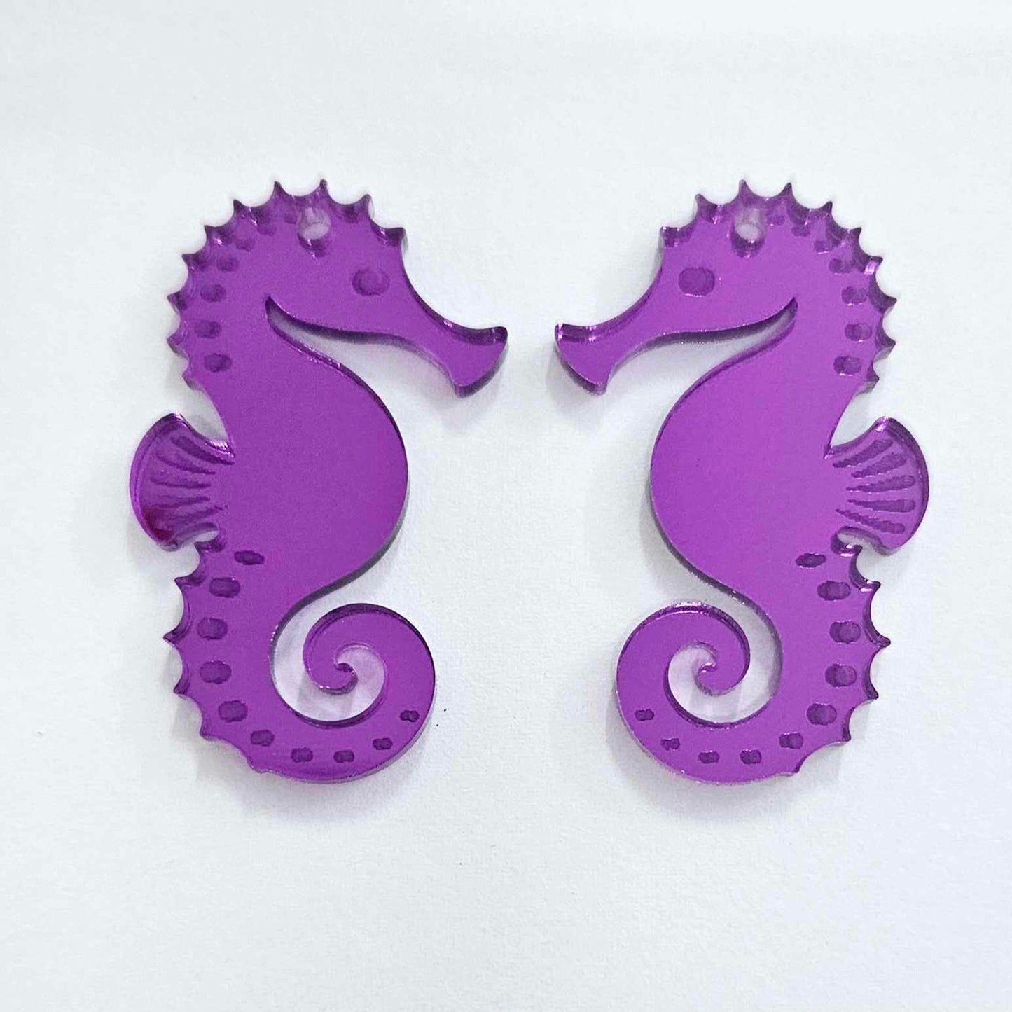 40mm PURPLE MIRROR Acrylic SEAHORSES