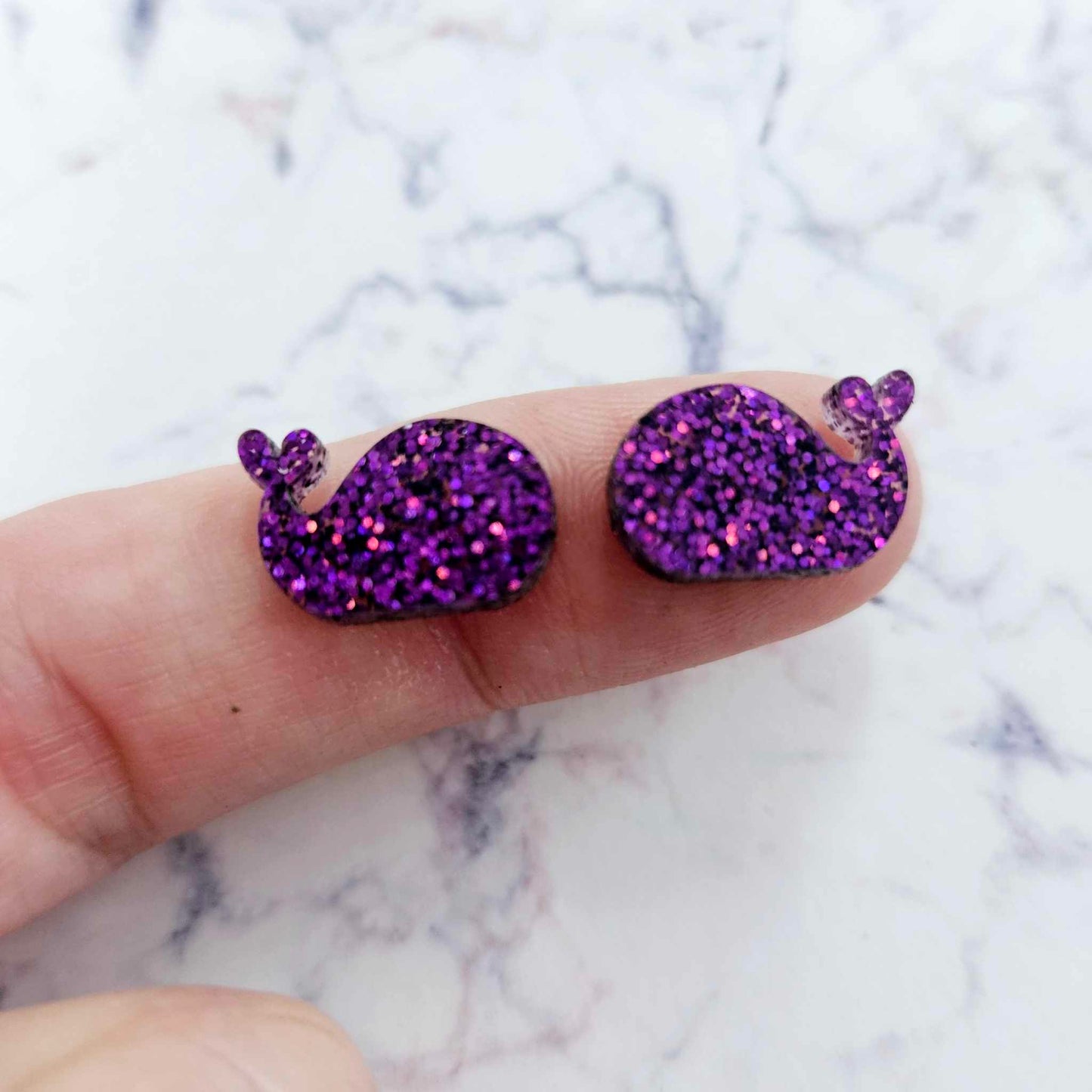 16mm HOLOGRAPHIC PURPLE GLITTER Acrylic WHALES