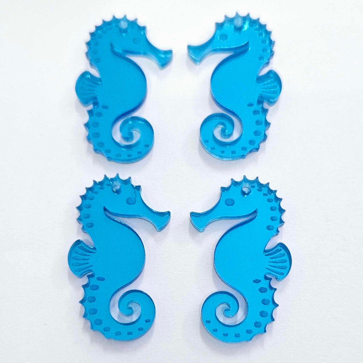 40mm BLUE MIRROR Acrylic SEAHORSES