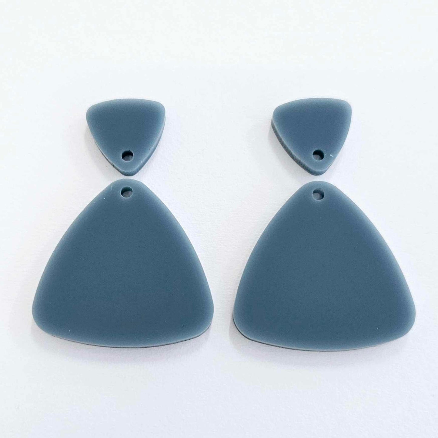 30mm BLUE STONE Acrylic TRIANGLES, with toppers