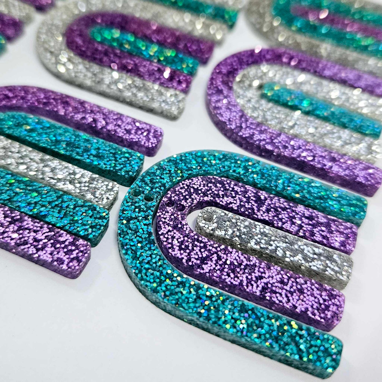 40mm SILVER GLITTER Acrylic RAINBOWS