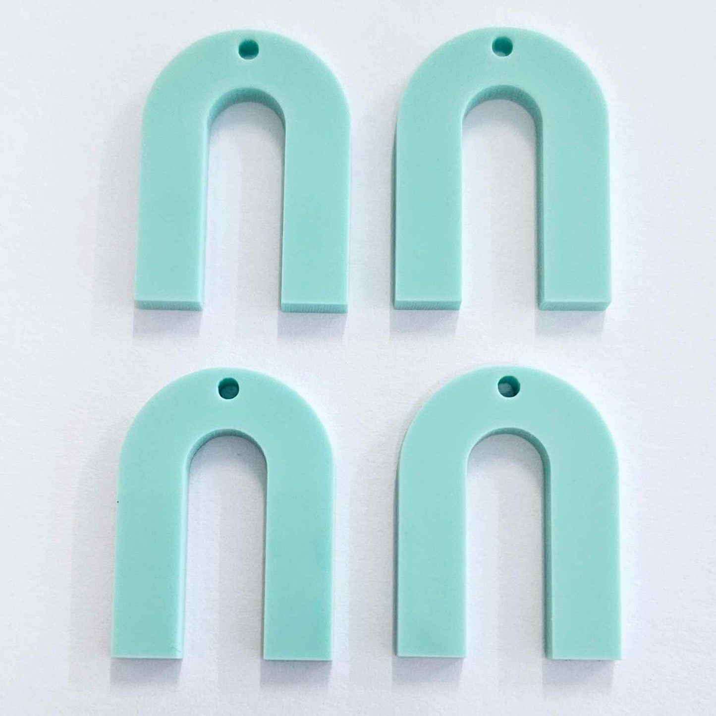 30mm PASTEL TURQUOISE (Aqua) Acrylic ARCHES (U Shape)