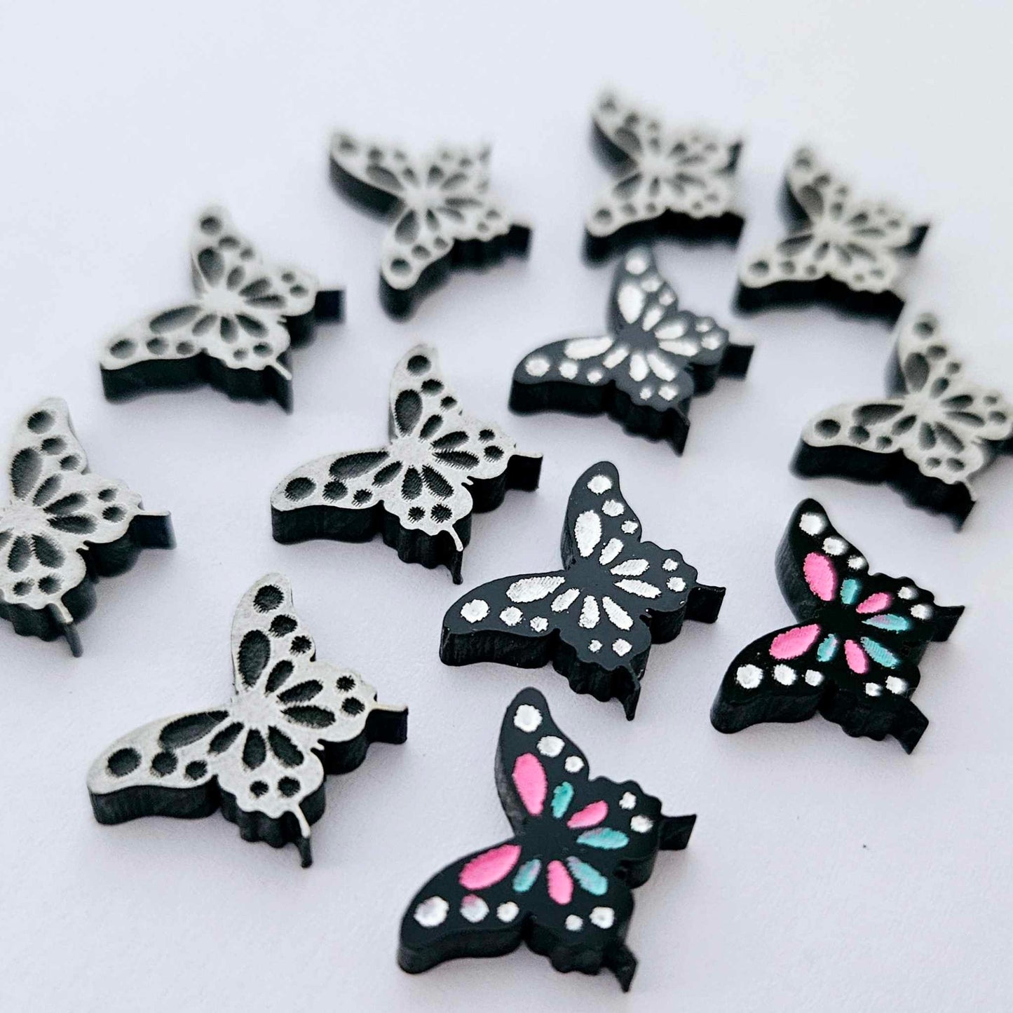 16mm GLOSSY BLACK Acrylic BUTTERFLIES