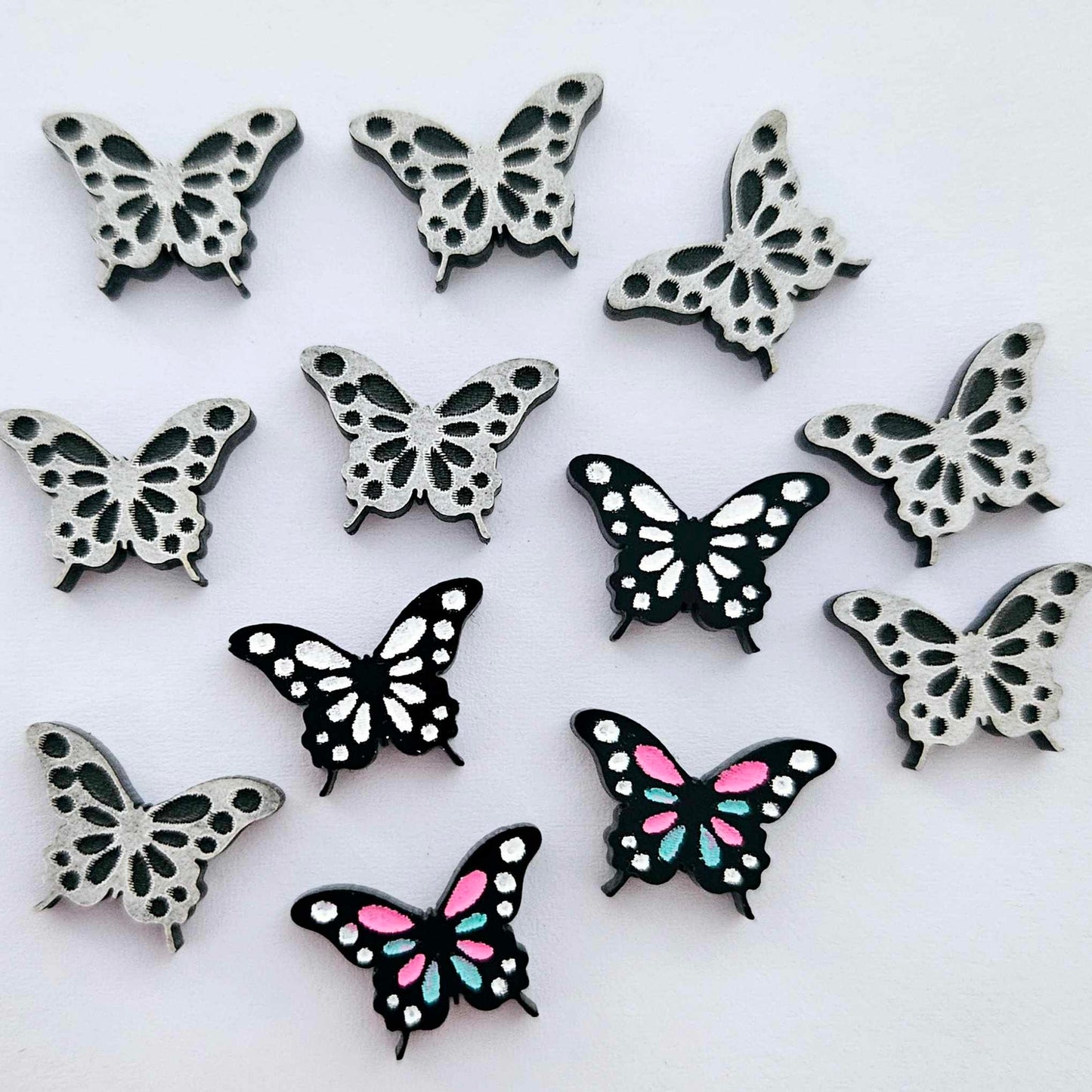 16mm GLOSSY BLACK Acrylic BUTTERFLIES