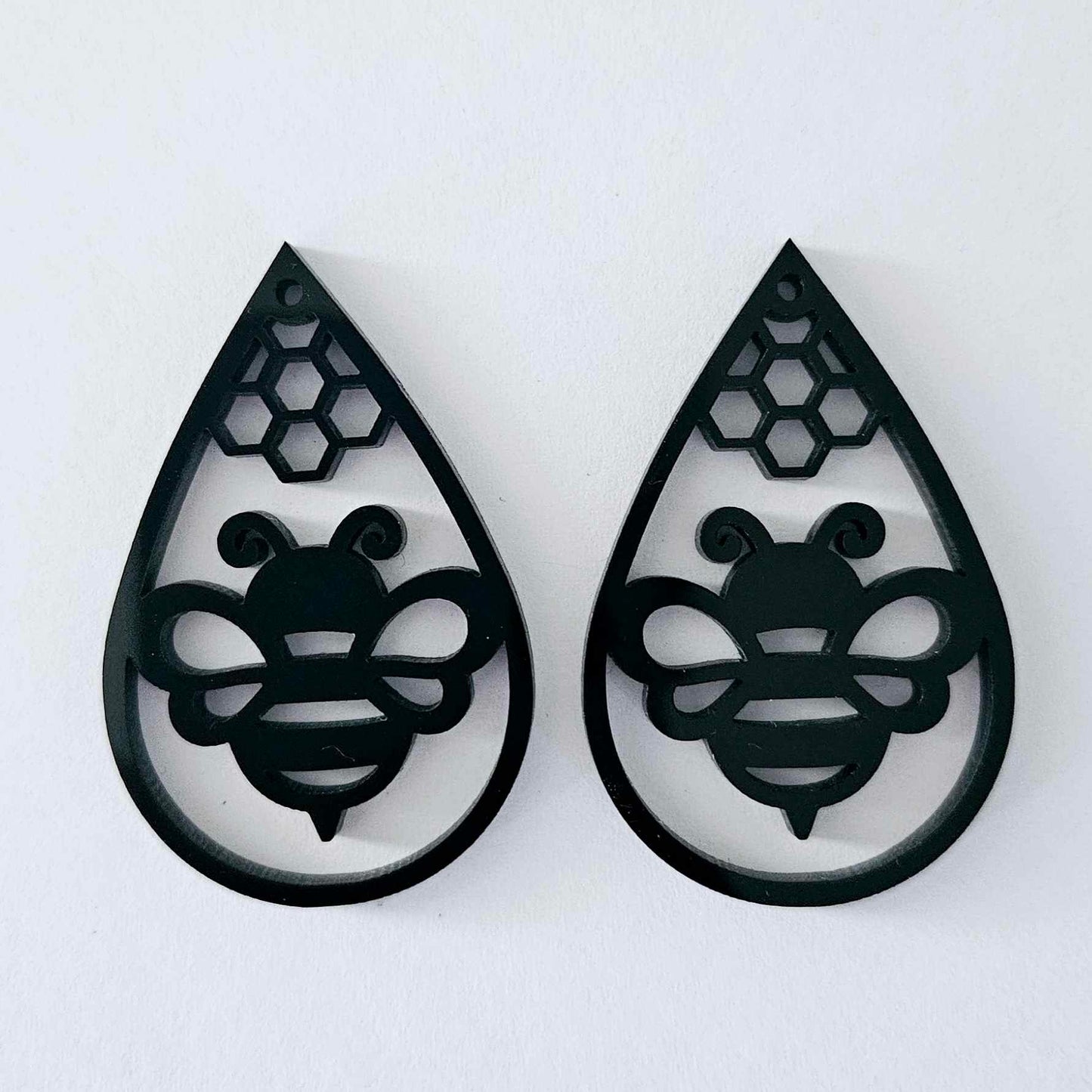 45mm GLOSSY BLACK Acrylic BEE TEARDROPS