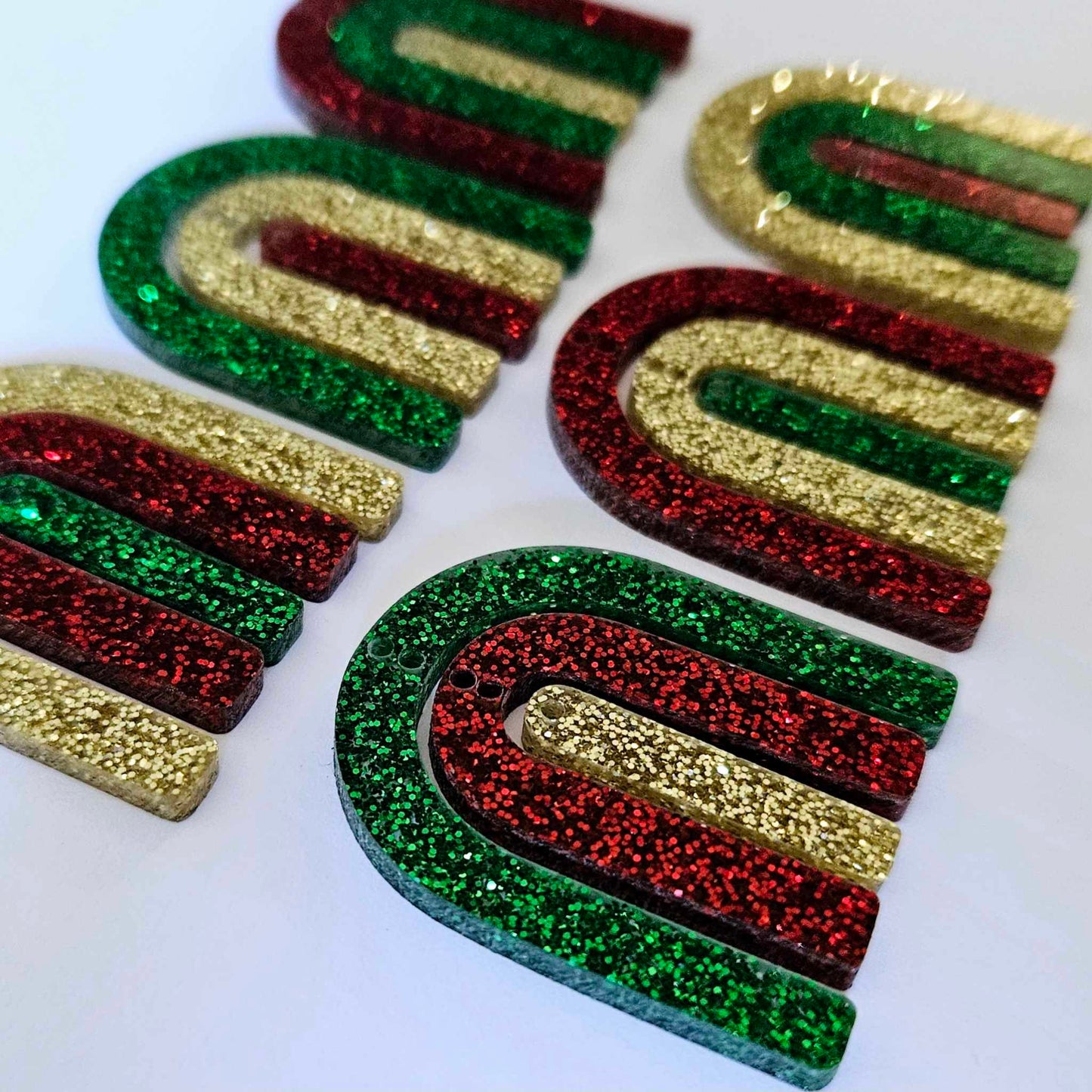 40mm GREEN GLITTER Acrylic RAINBOWS