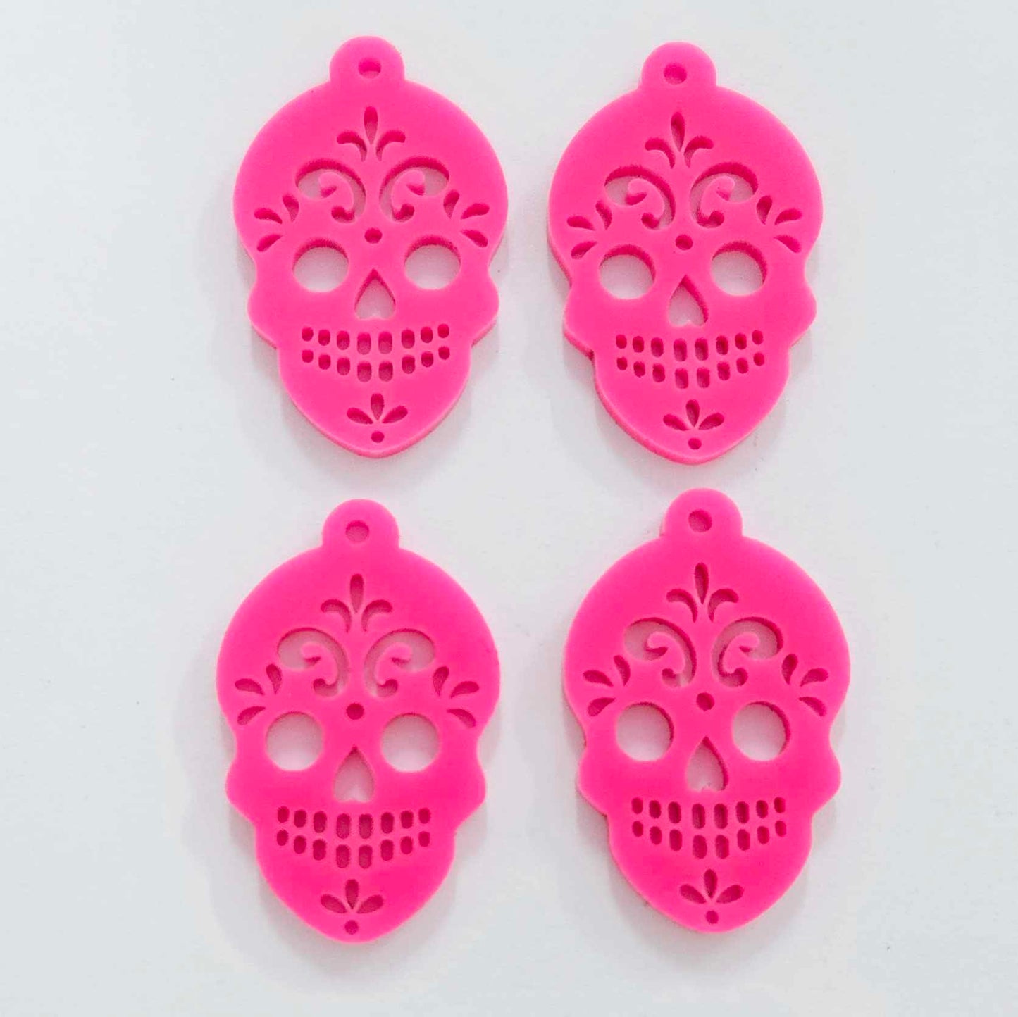 38mm HOT PINK Acrylic SKULLS