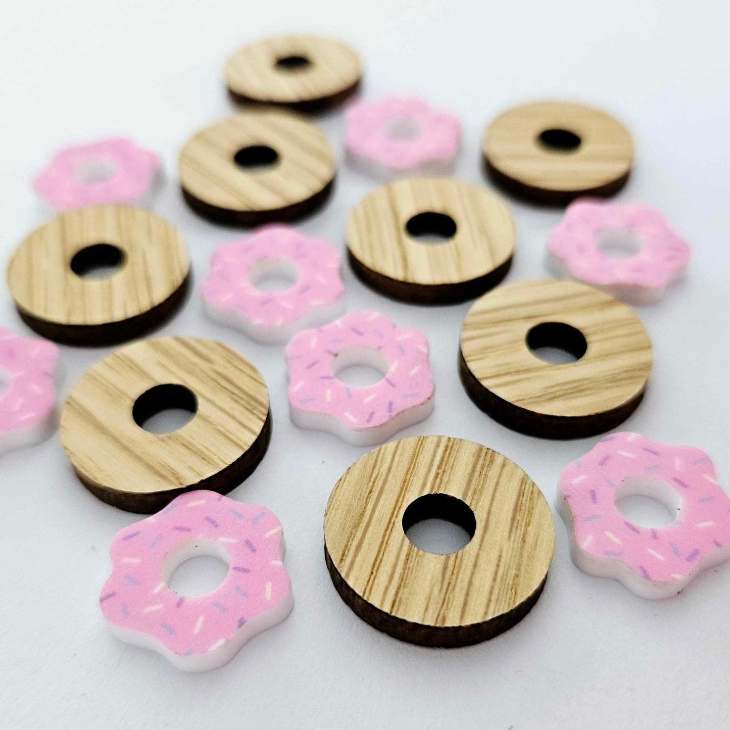 20mm OAK & PINK SPRINKLE Acrylic DONUTS