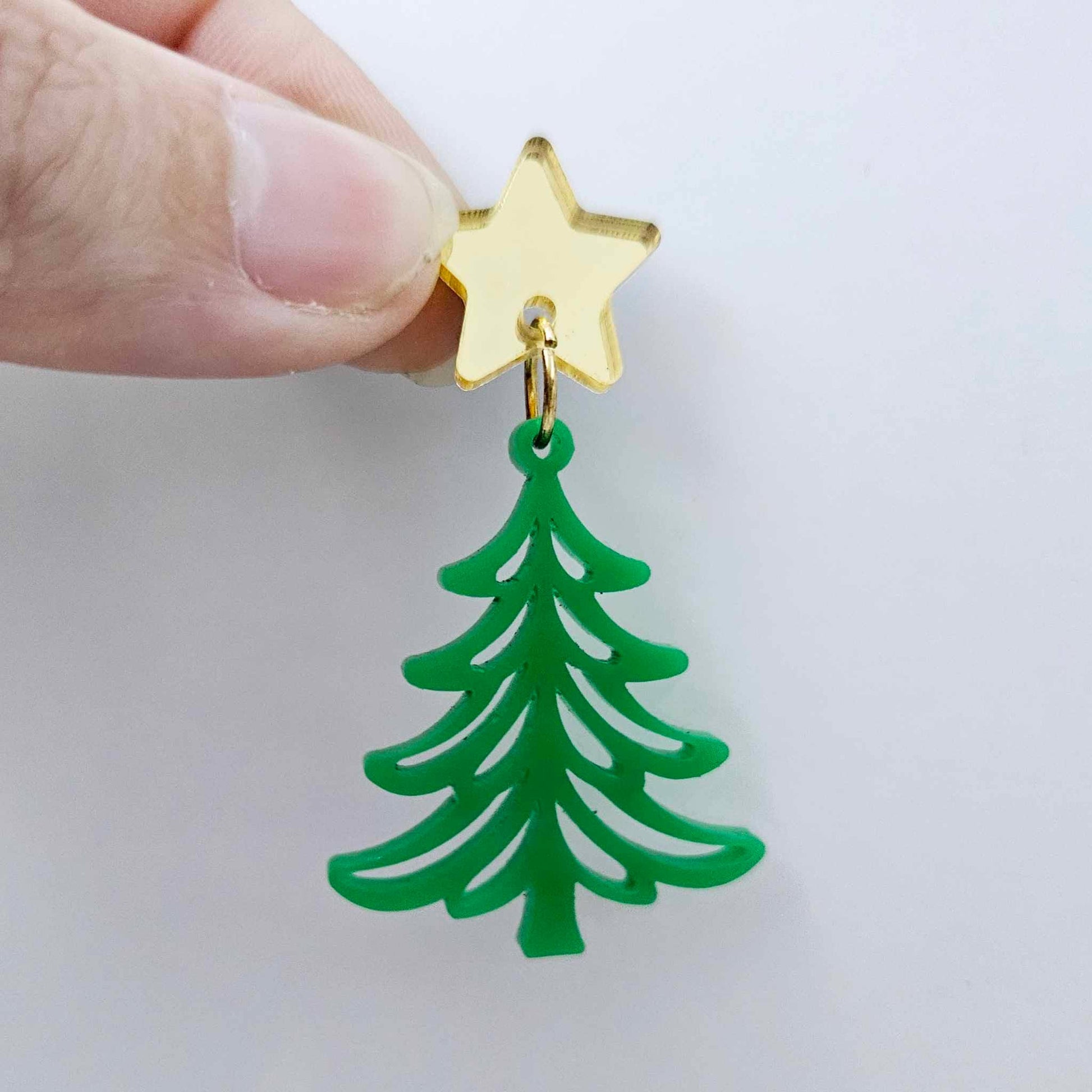 One 35mm solid green Cascade Christmas Tree dangle blank assembled with a 16mm star topper, shown as a finished earring component