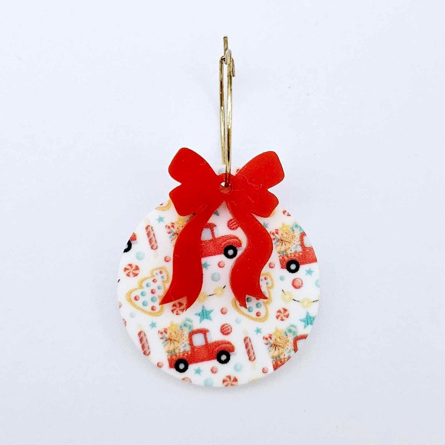 One Vintage Truck UV printed bauble and included solid red bow assembled on a 20mm hoop