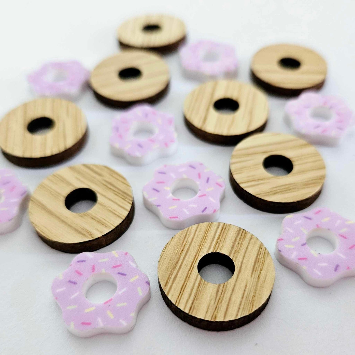 20mm OAK & PURPLE SPRINKLE Acrylic DONUTS