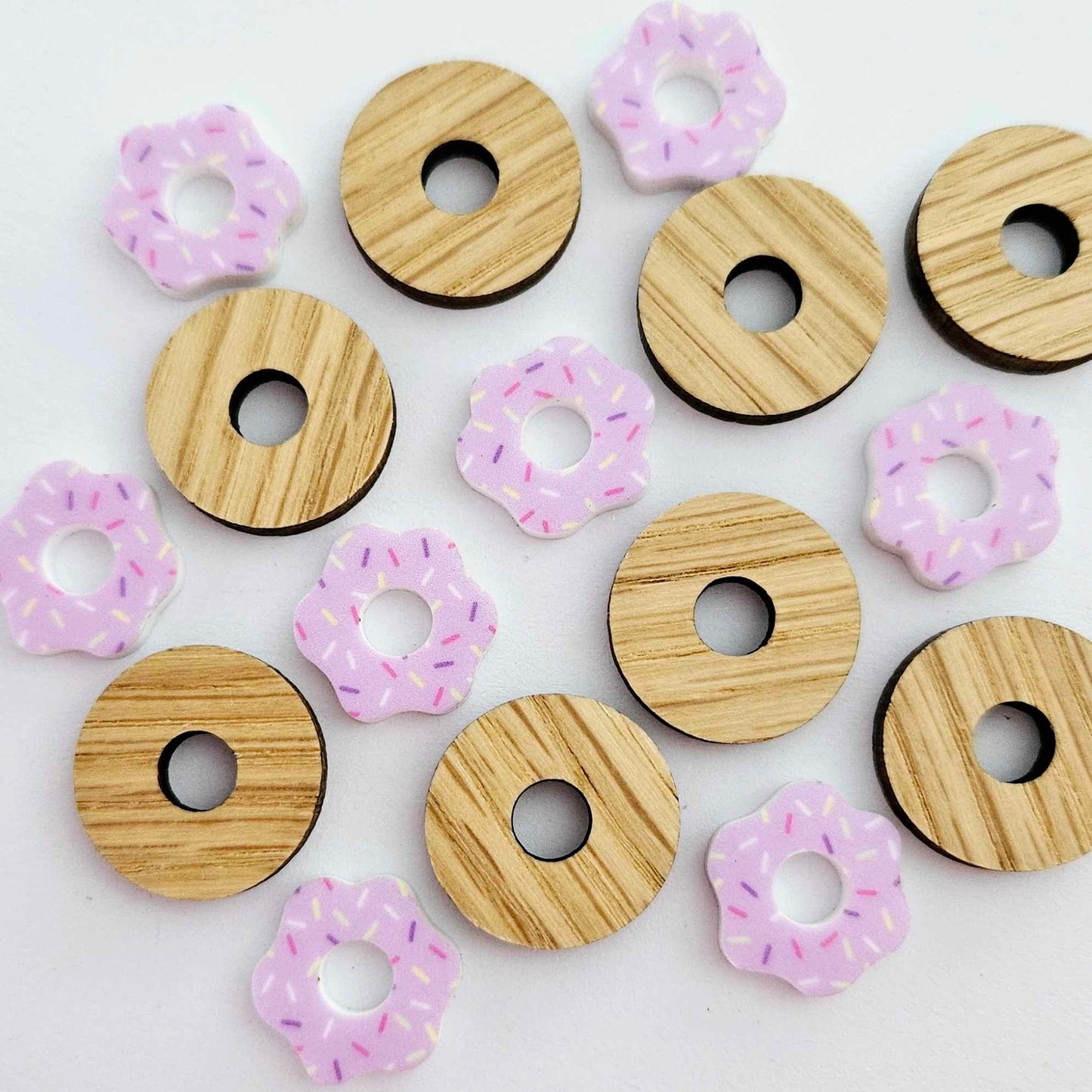 20mm OAK & PURPLE SPRINKLE Acrylic DONUTS