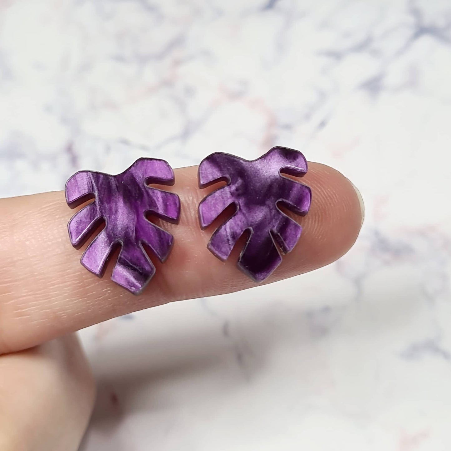 15mm PURPLE MARBLE Acrylic MONSTERA LEAVES