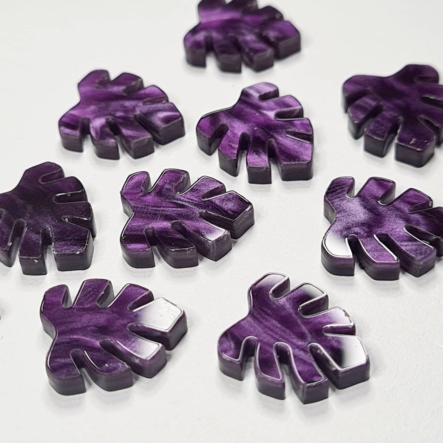 15mm PURPLE MARBLE Acrylic MONSTERA LEAVES