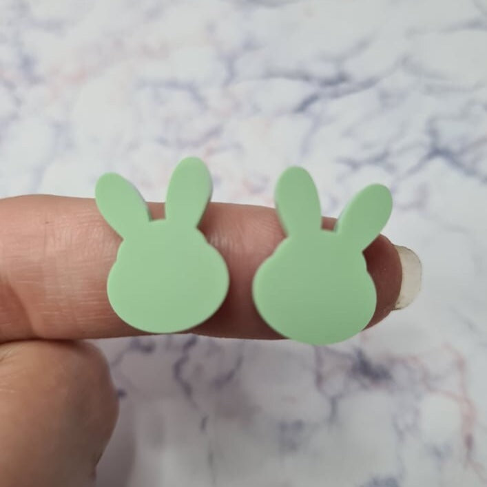 18mm PASTEL MINT Acrylic BUNNIES