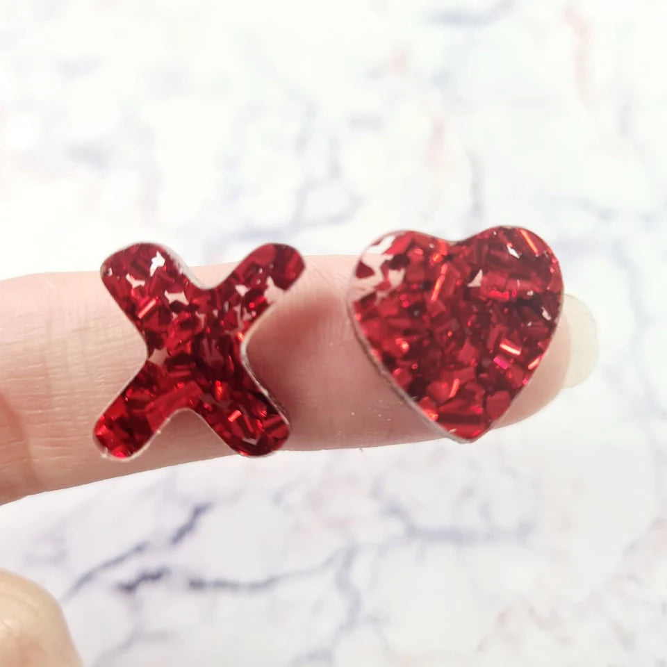 16mm CHUNKY RED GLITTER Acrylic X & O's