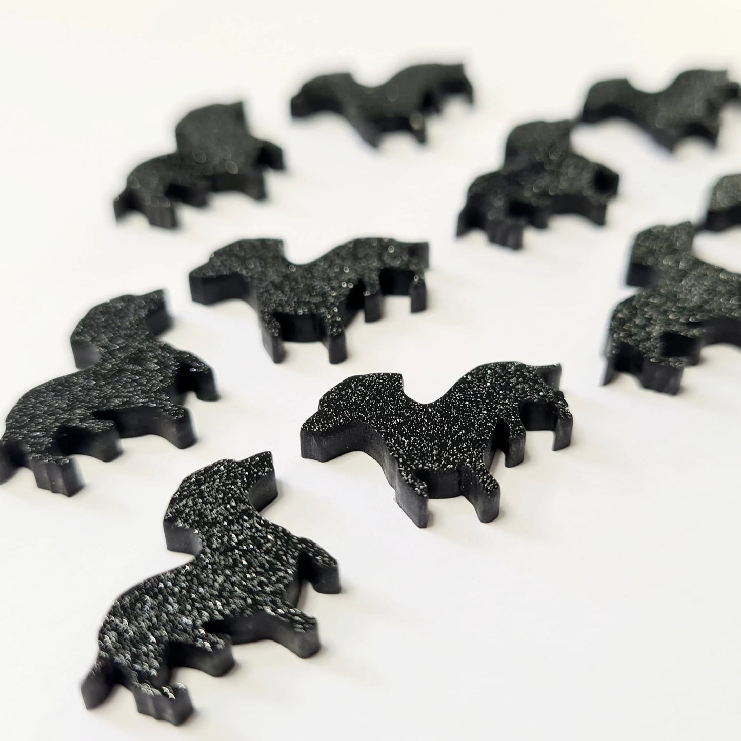 19mm BLACK GLITTER Acrylic DACHSHUNDS