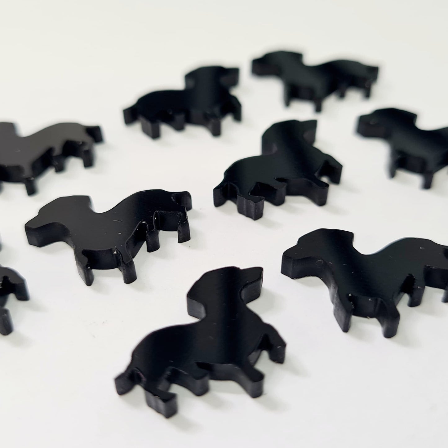 19mm GLOSSY BLACK Acrylic DACHSHUNDS