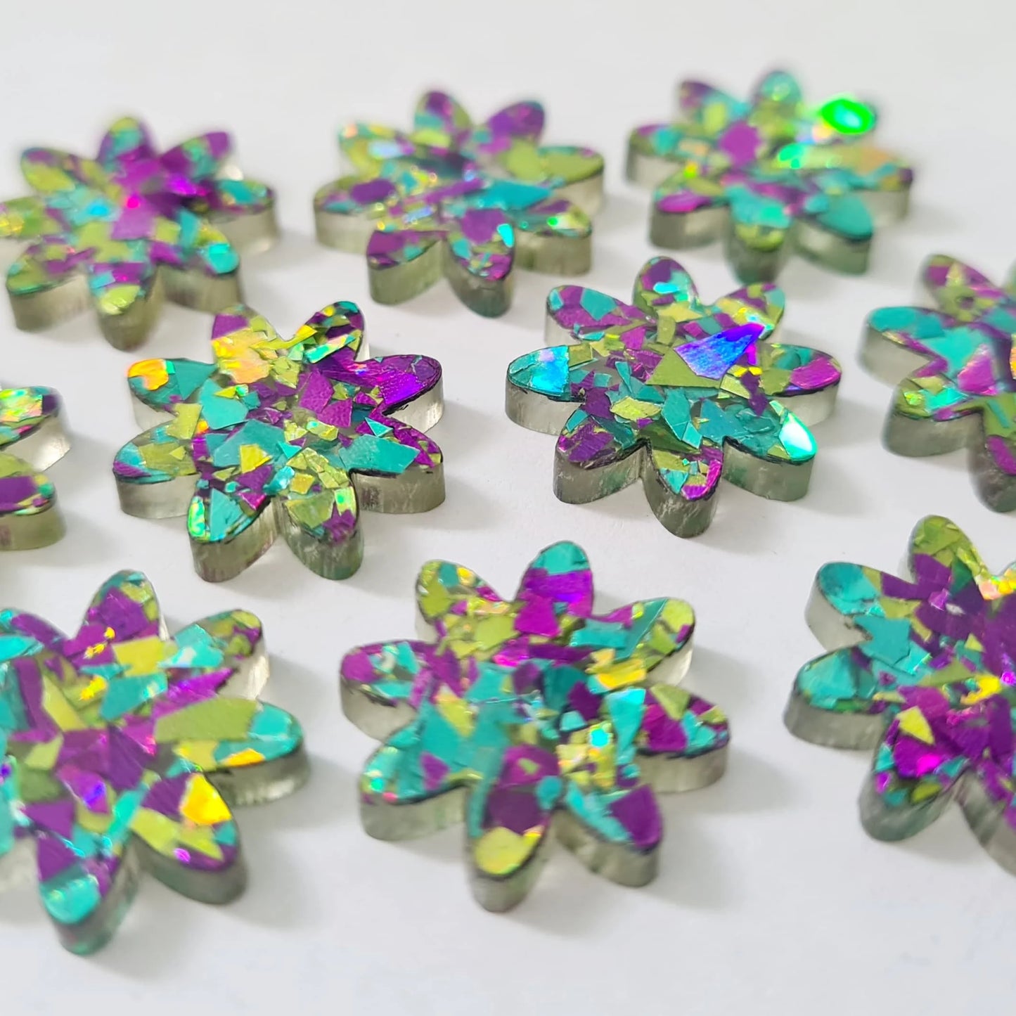 16mm PEACOCK Glitter FLOWERS