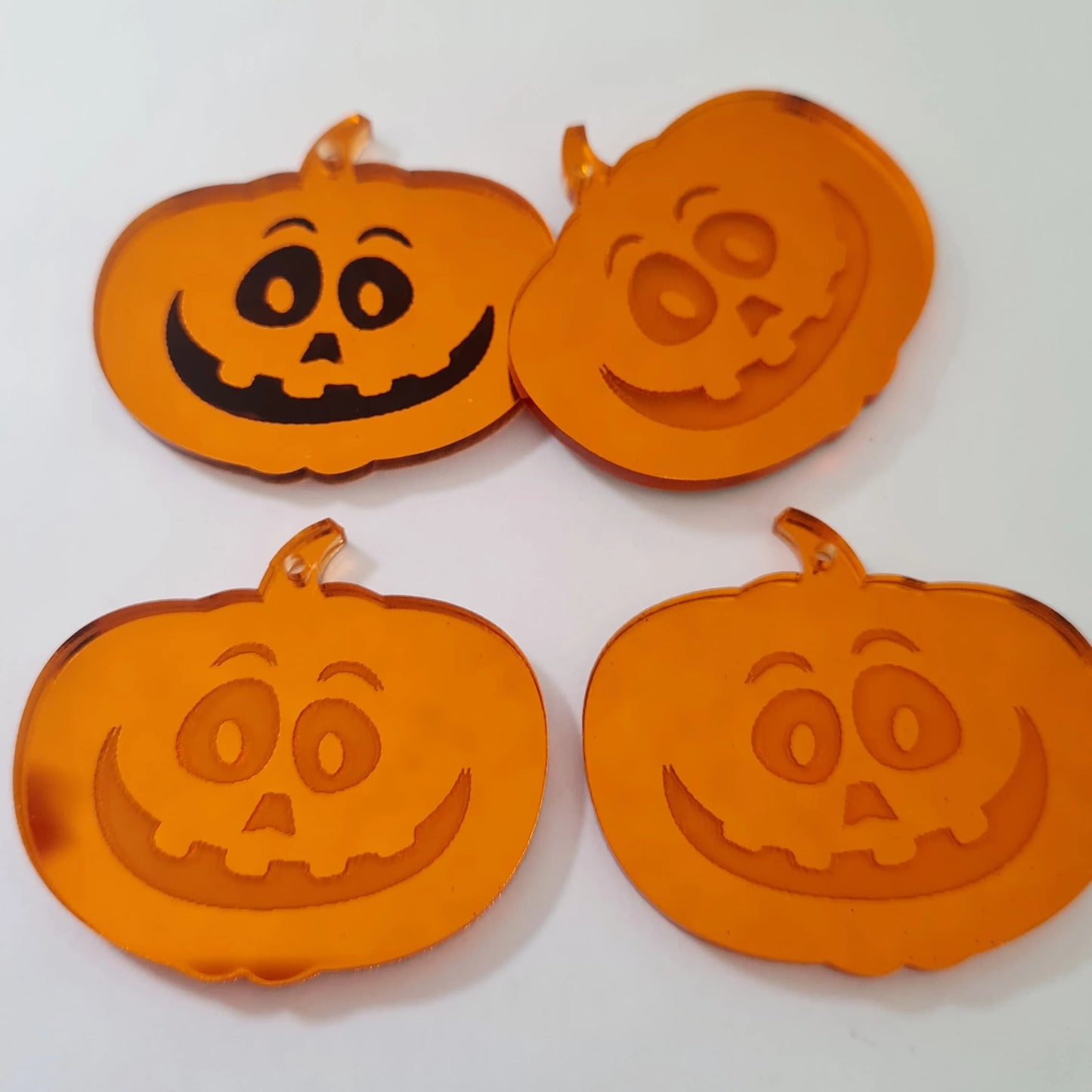 40mm ORANGE MIRROR Acrylic JACK-O'-LANTERNS