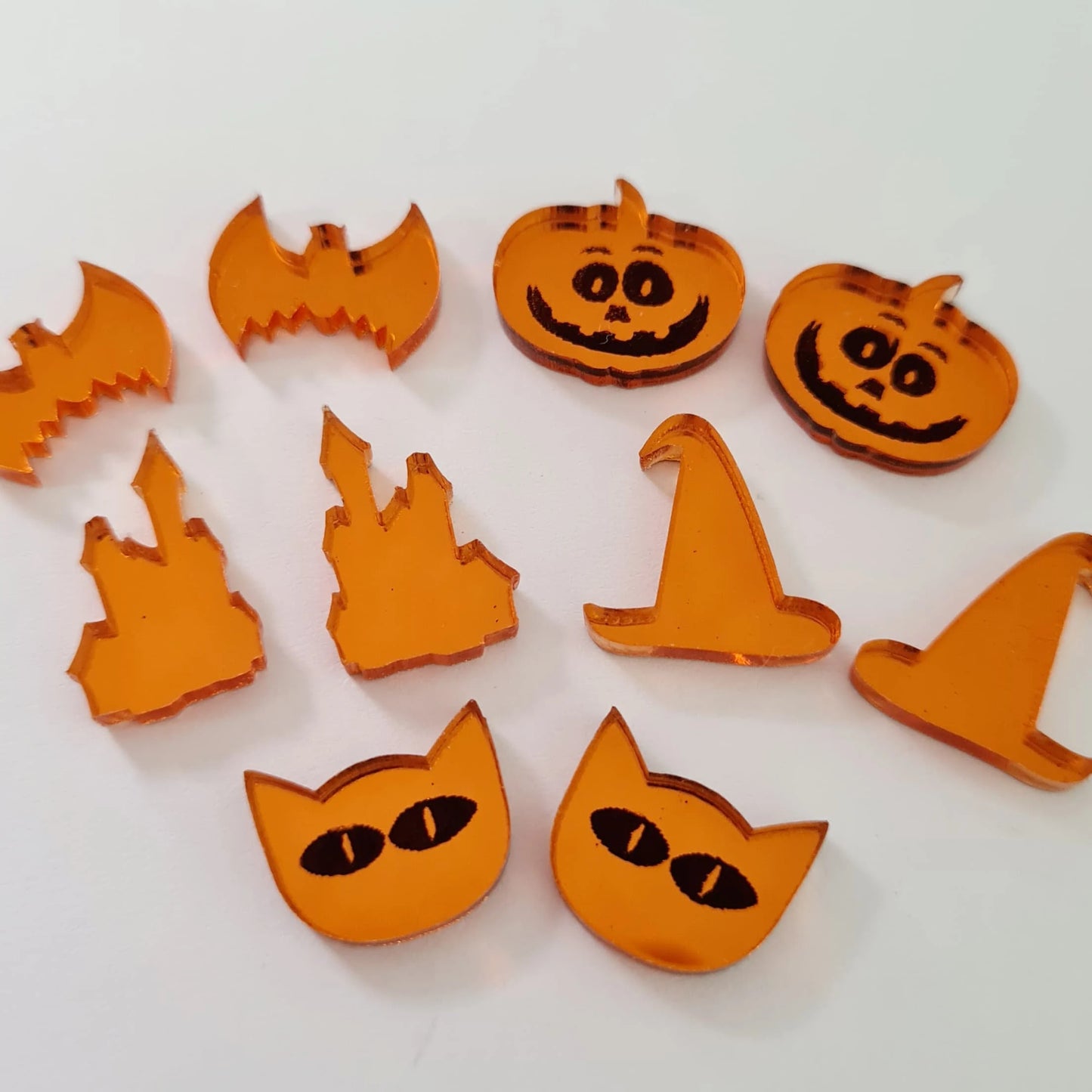 ORANGE MIRROR Acrylic HALLOWEEN STUDS MIXED PACK