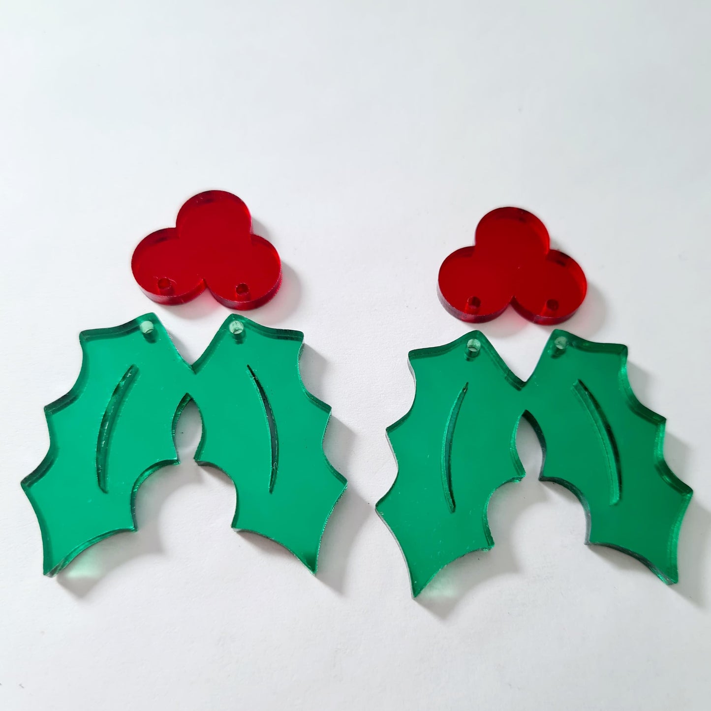 37mm RED & GREEN MIRROR Acrylic HOLLY Dangles