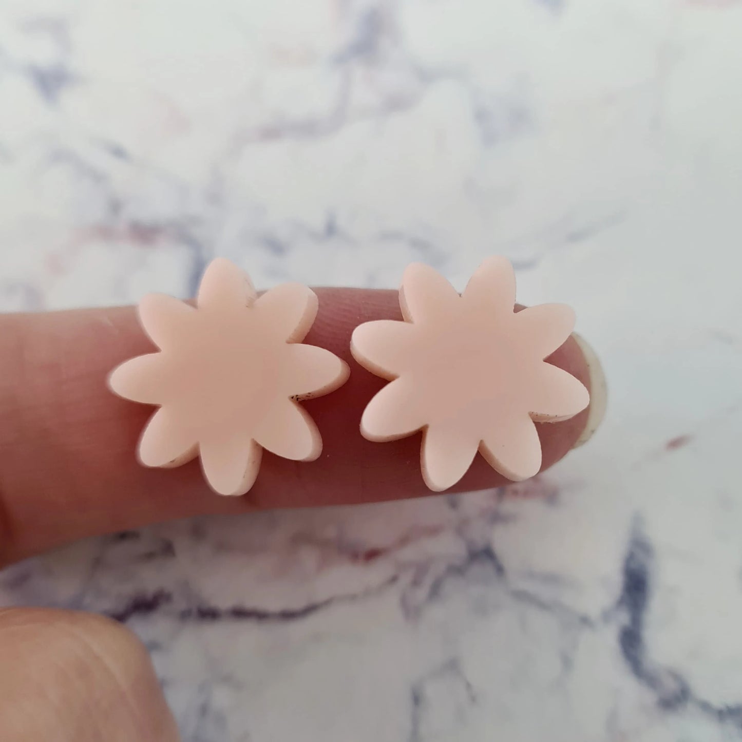 16mm PEACH Acrylic FLOWERS