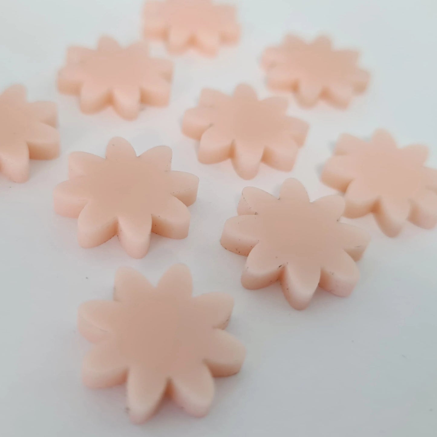 16mm PEACH Acrylic FLOWERS