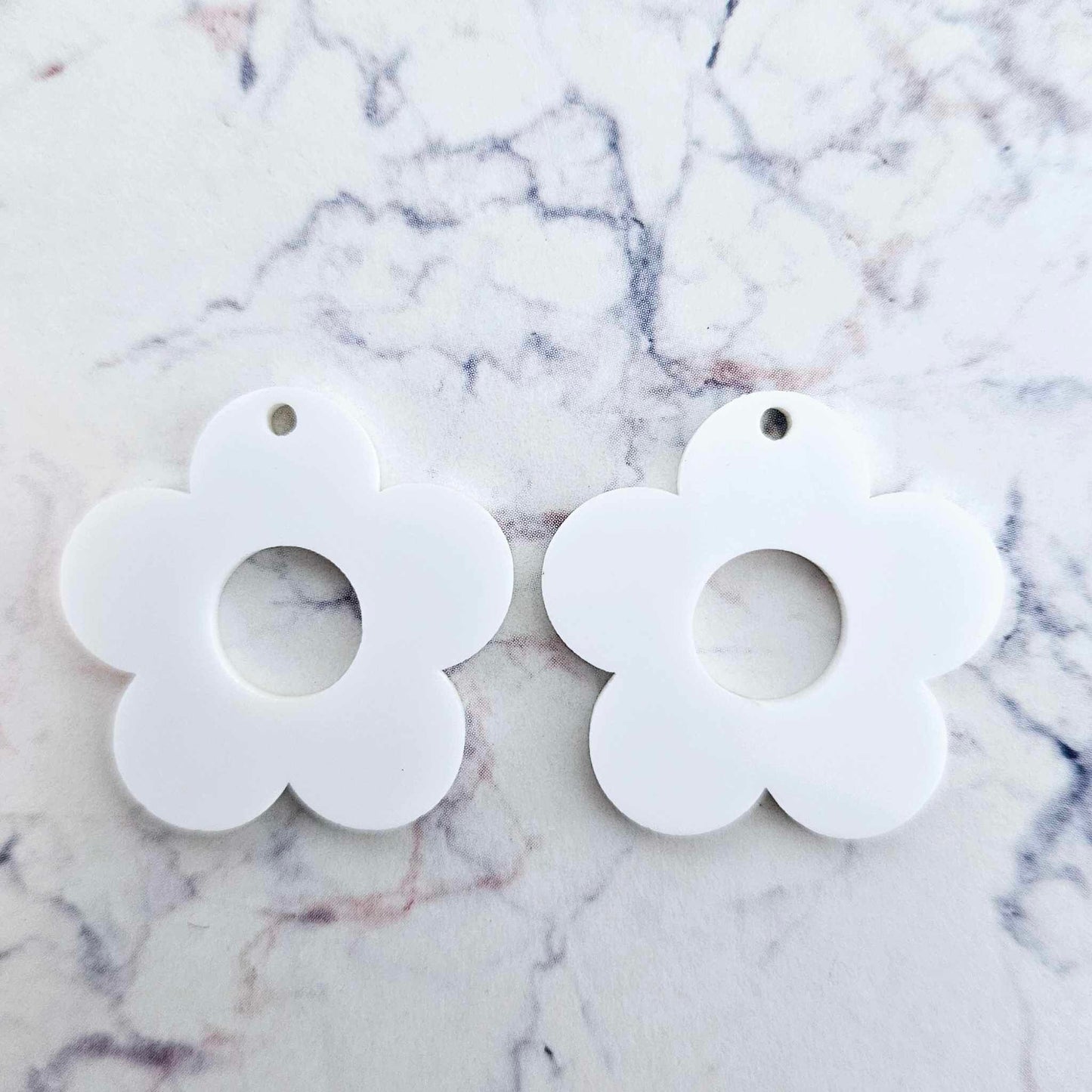 30mm WHITE Acrylic FLOWERS