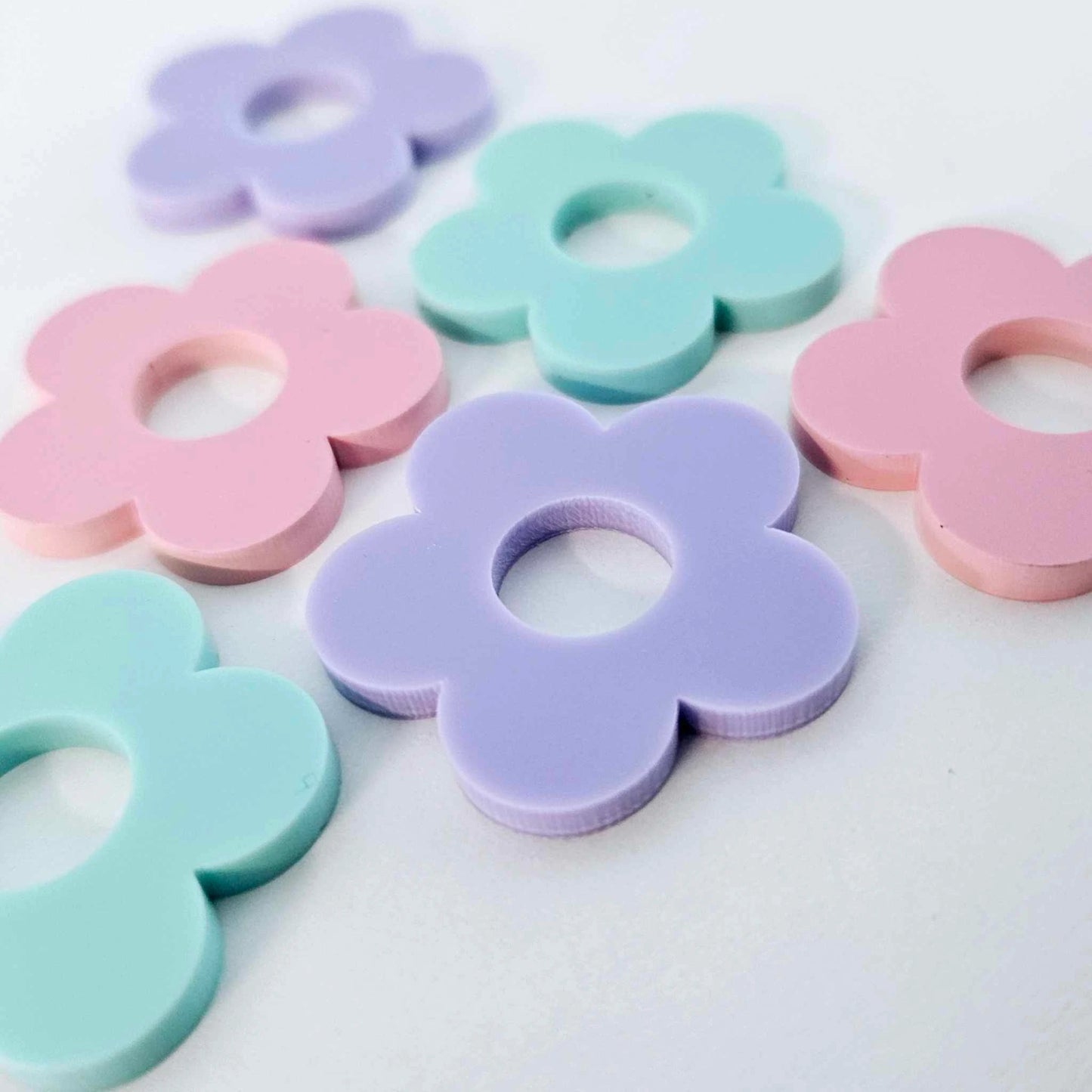 30mm PASTEL Acrylic FLOWERS MIXED PACK