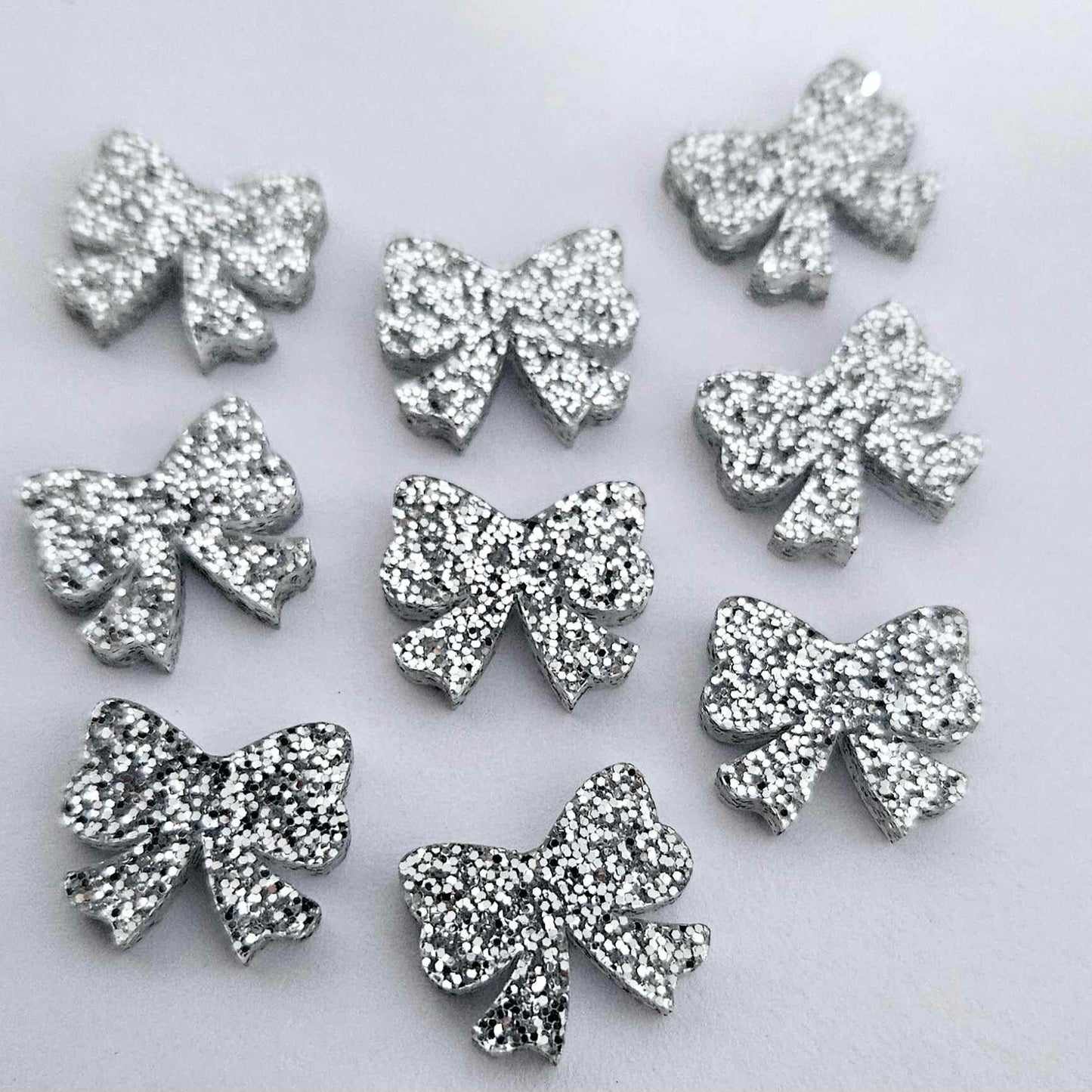 16mm SILVER GLITTER Acrylic BOWS