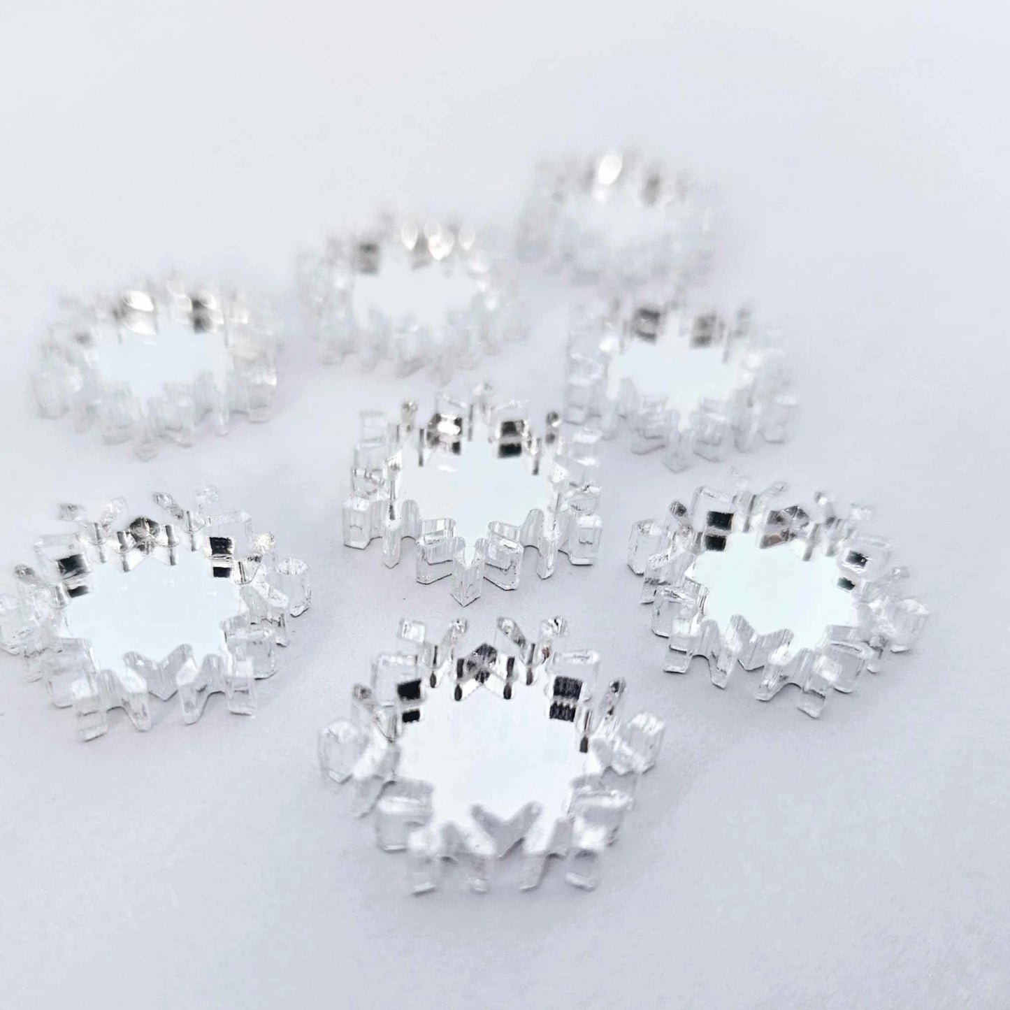 16mm SILVER MIRROR Acrylic SNOWFLAKES