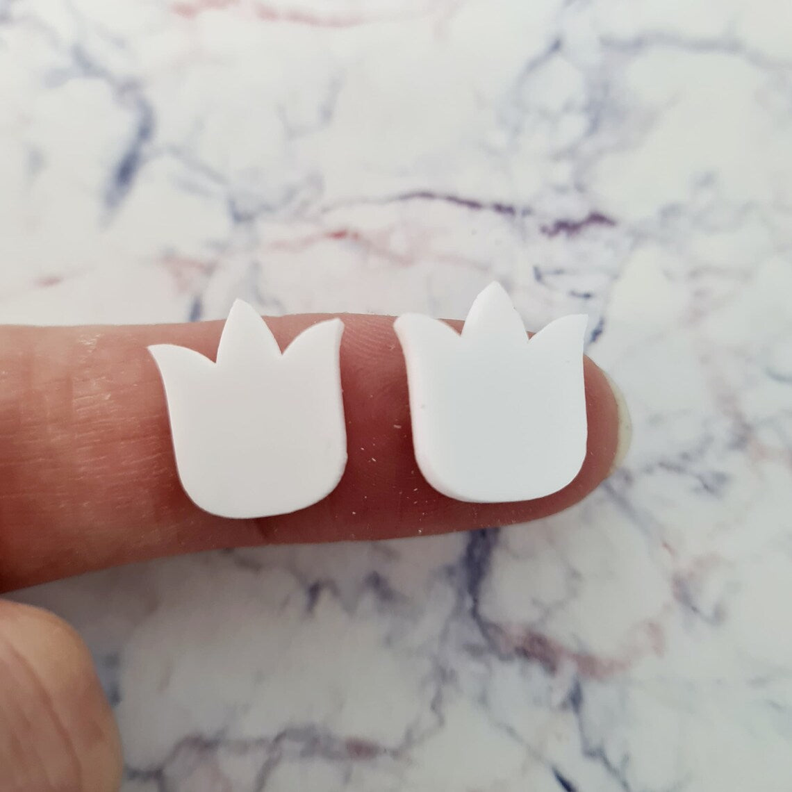 14mm GLOSSY WHITE TULIP Acrylic Toppers/Studs